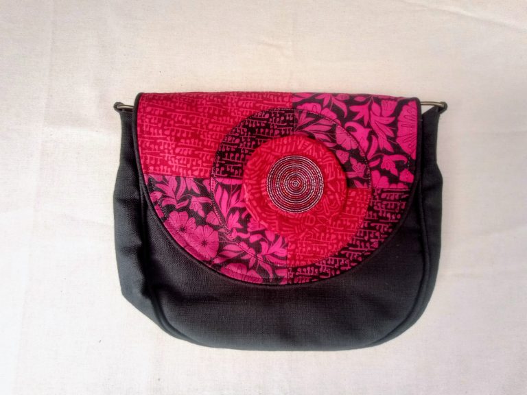 South African Handbag from Trusted Craft Design - Red and Black- £75