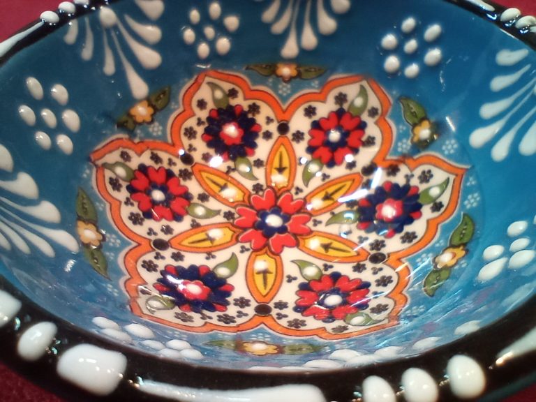 Small sauce bowl - £8